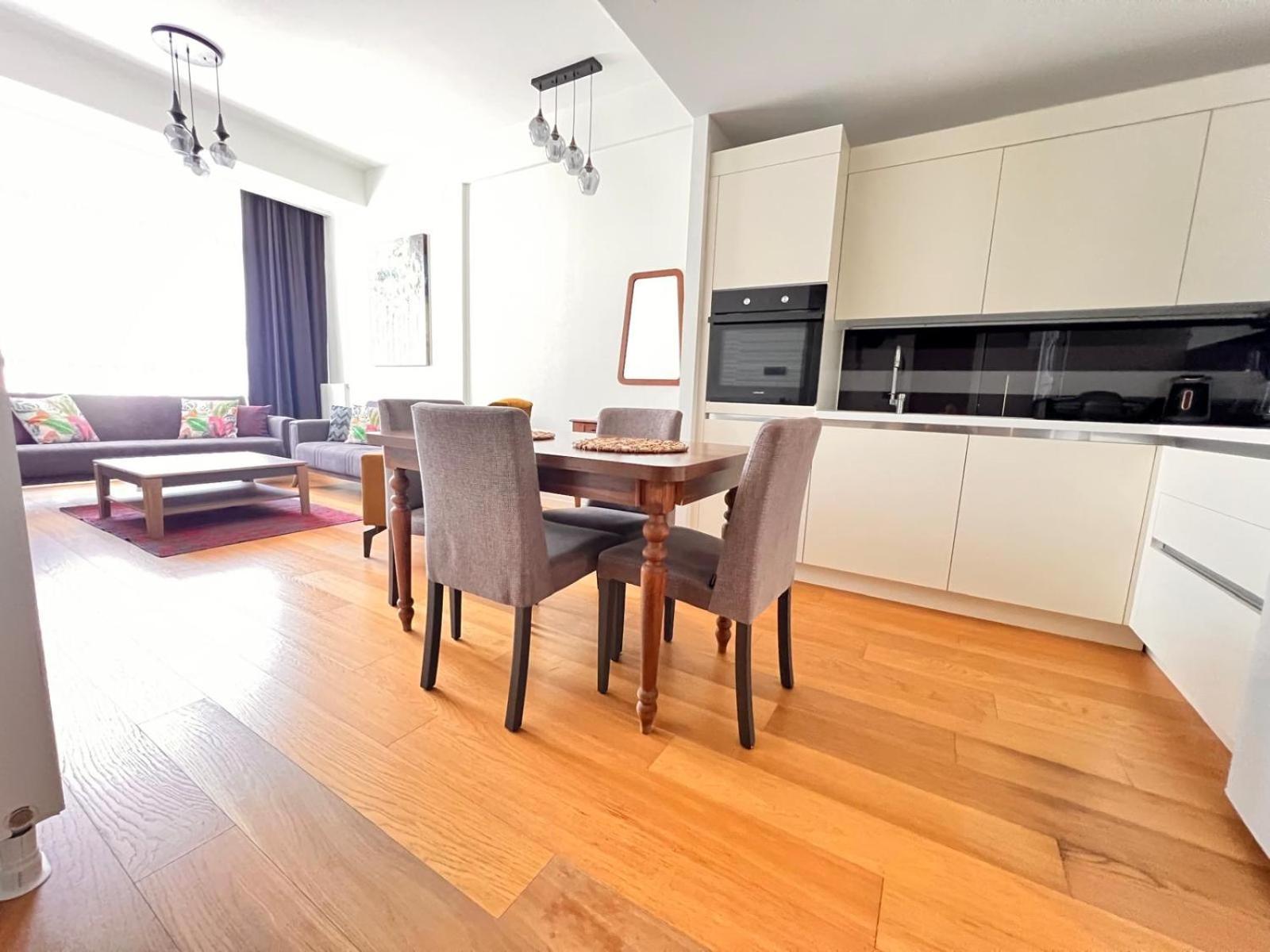 G Tower At Divan Near To Mimar Sinan Metro Station Apartment