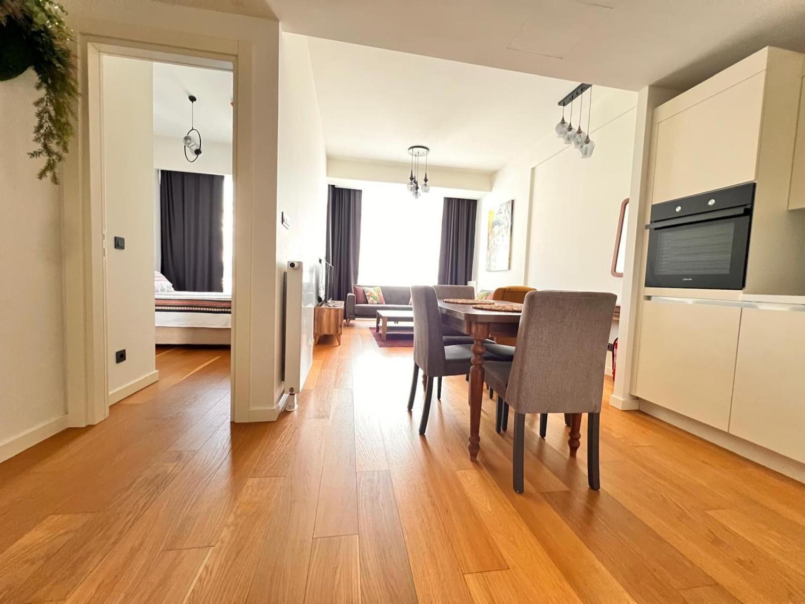 G Tower At Divan Near To Mimar Sinan Metro Station