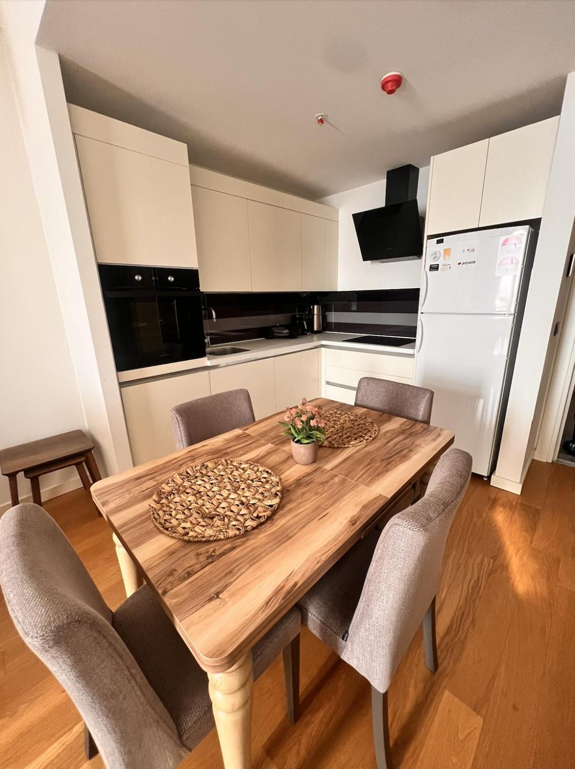 G Tower At Divan Near To Mimar Sinan Metro Station Apartment Istanbul