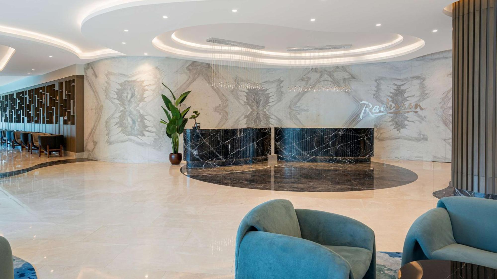 Radisson Merter