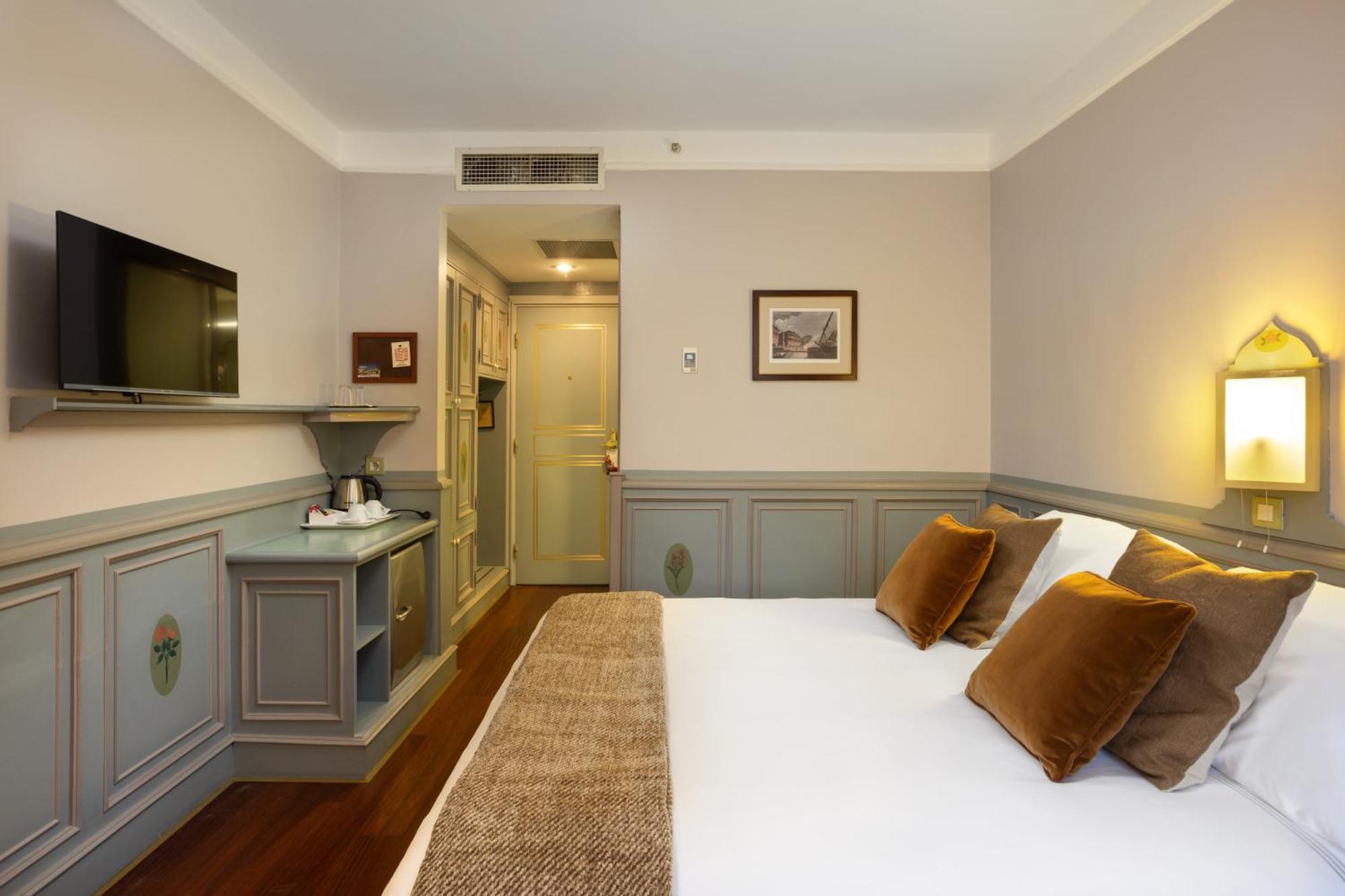 Armada Old Hotel