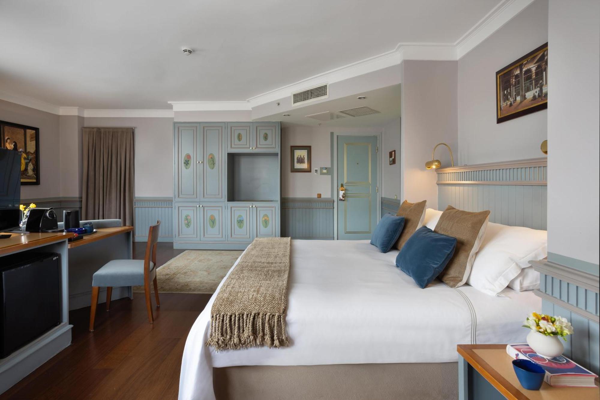 Armada Old Hotel