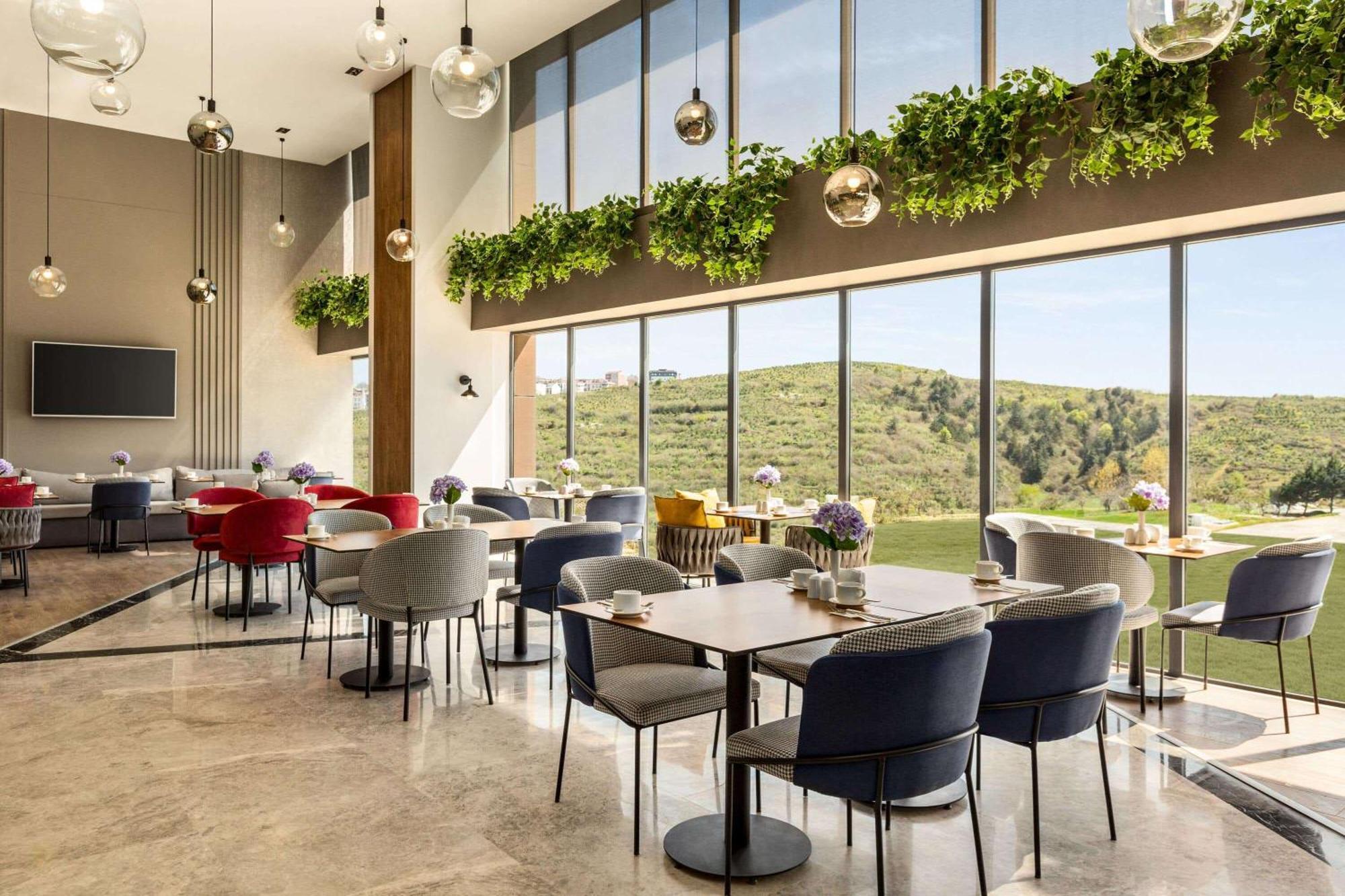 Ramada Encore By Wyndham Arnavutkoy Hotel