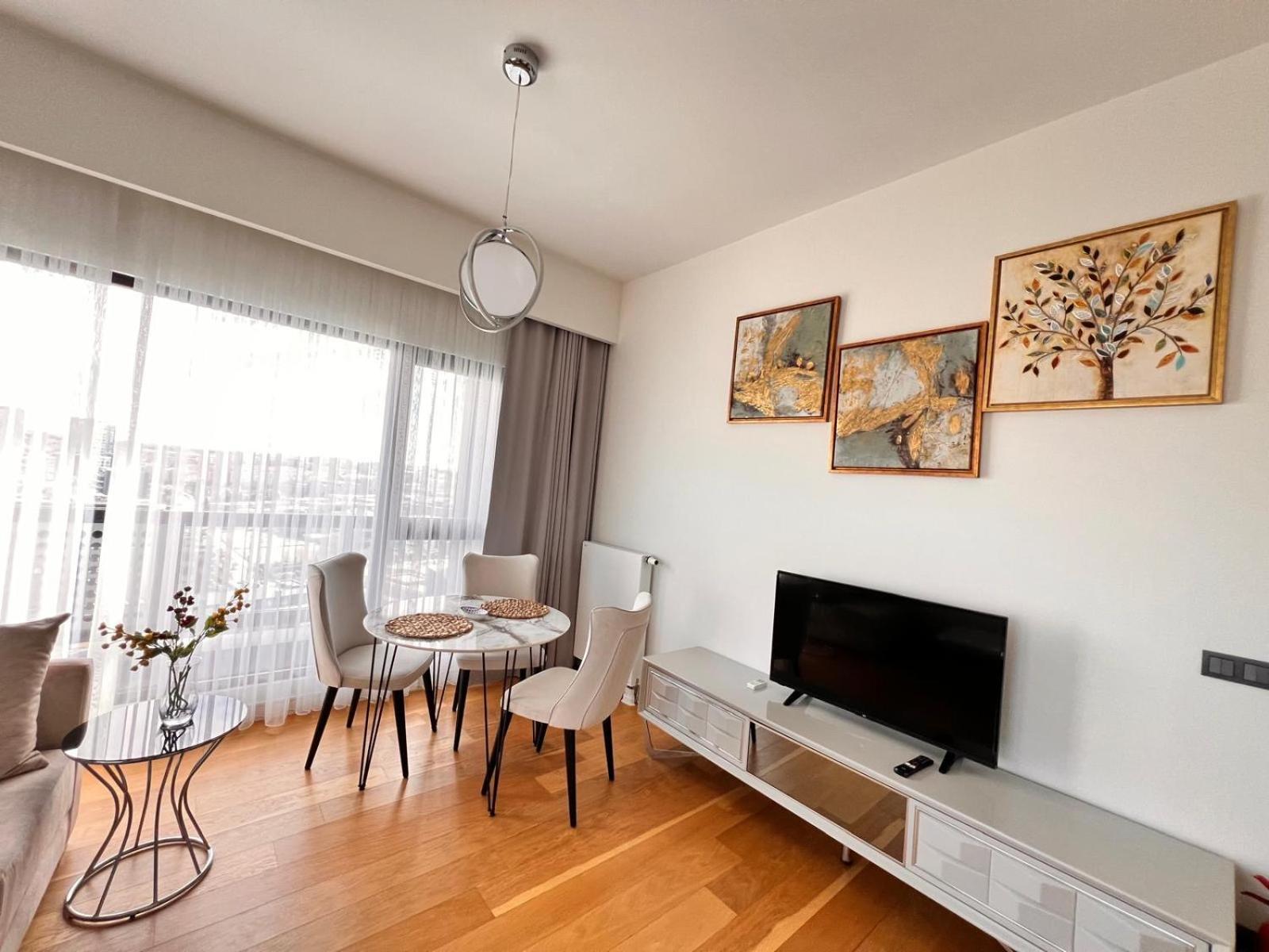 G Tower At Divan Near To Mimar Sinan Metro Station *