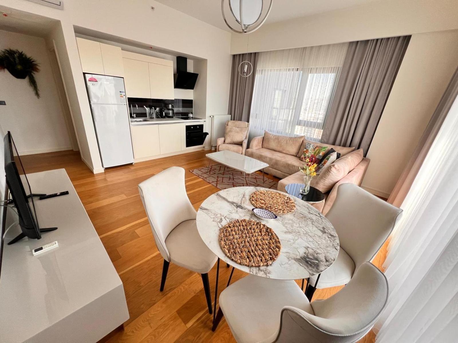 G Tower At Divan Near To Mimar Sinan Metro Station Apartment