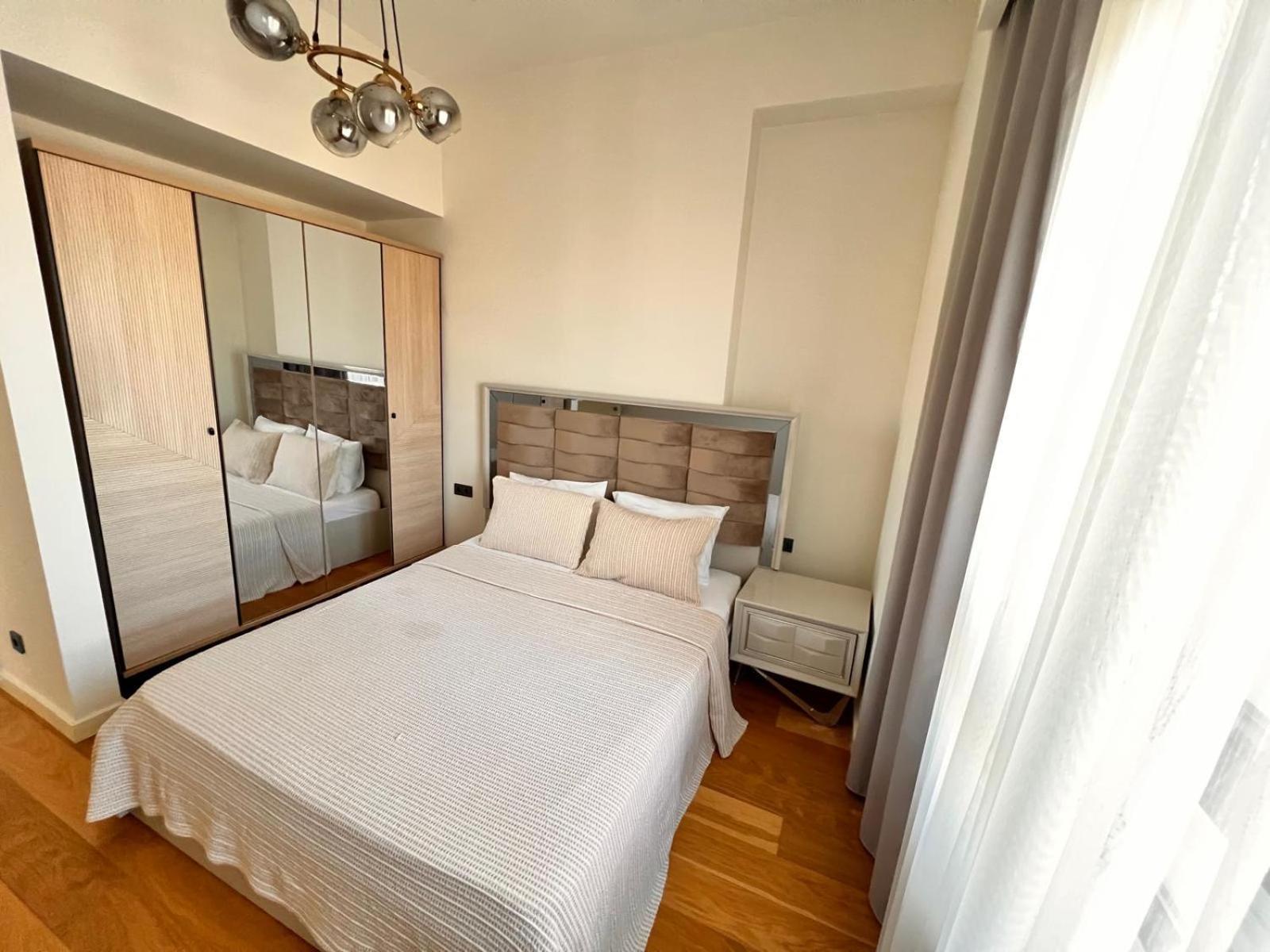 G Tower At Divan Near To Mimar Sinan Metro Station Apartment