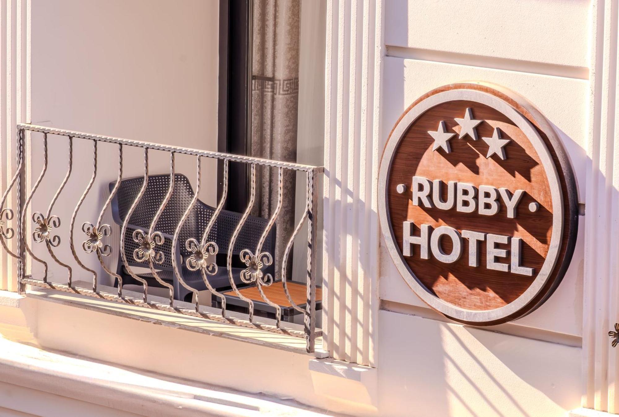 Hotel Rubby Kadikoey