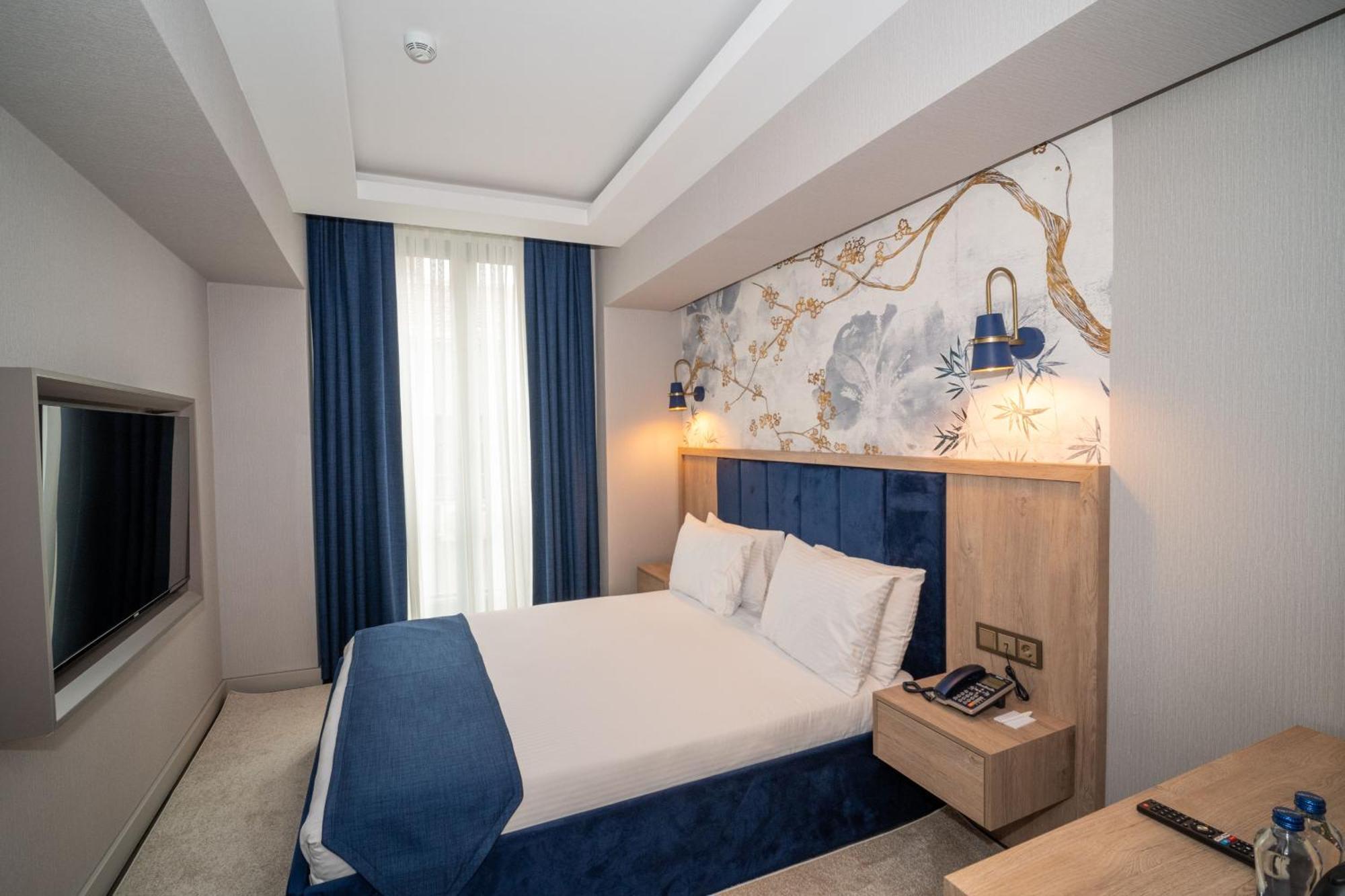 Otel Querencia 3*