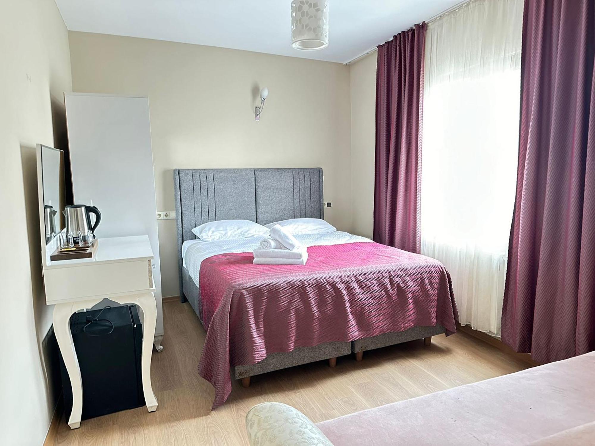 Otel Hagia Irene Old