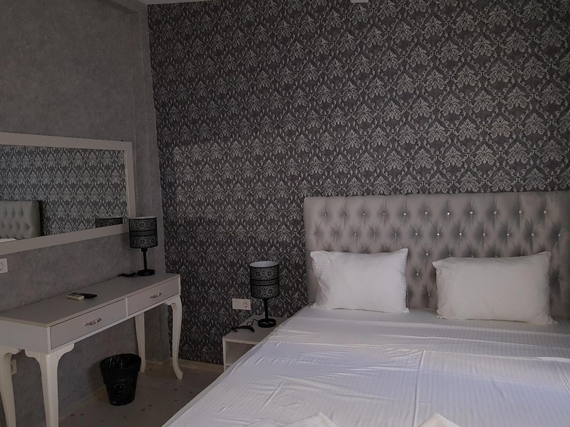 Serife Hanim Konagi Hotel *