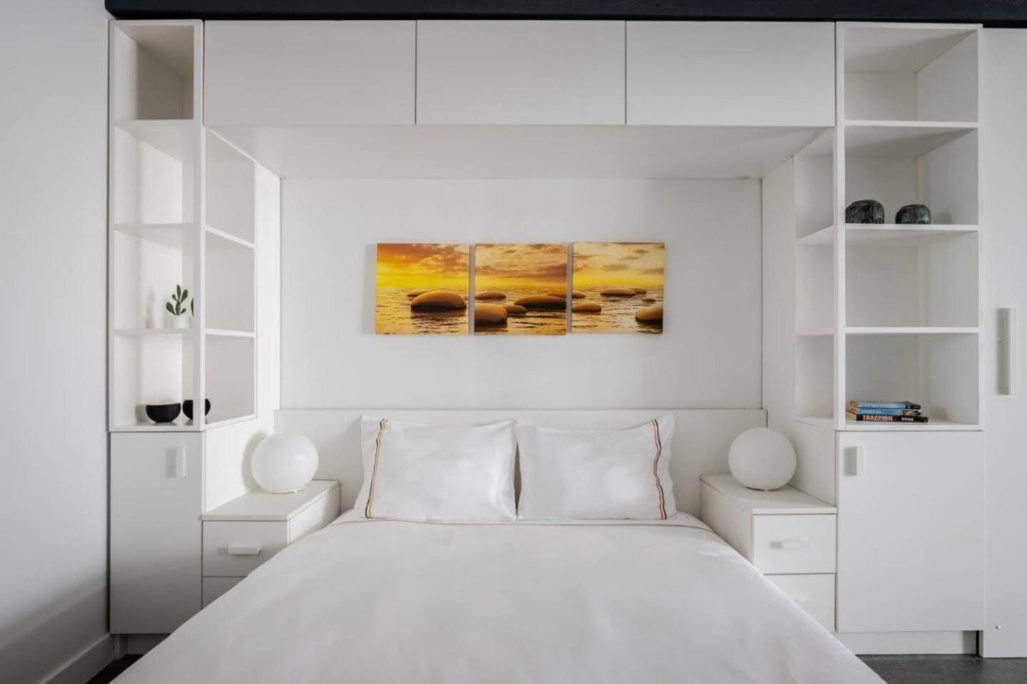 Apartment Cute Cozy Modern W Views Balcony! #377