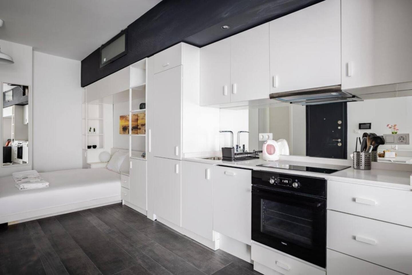 Cute Cozy Modern W Views Balcony! #377 Apartment Istanbul
