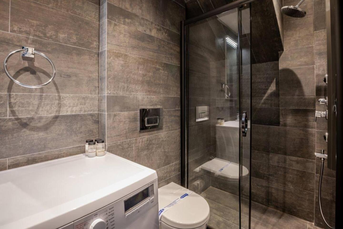 Cute Cozy Modern W Views Balcony! #377 Apartment Istanbul