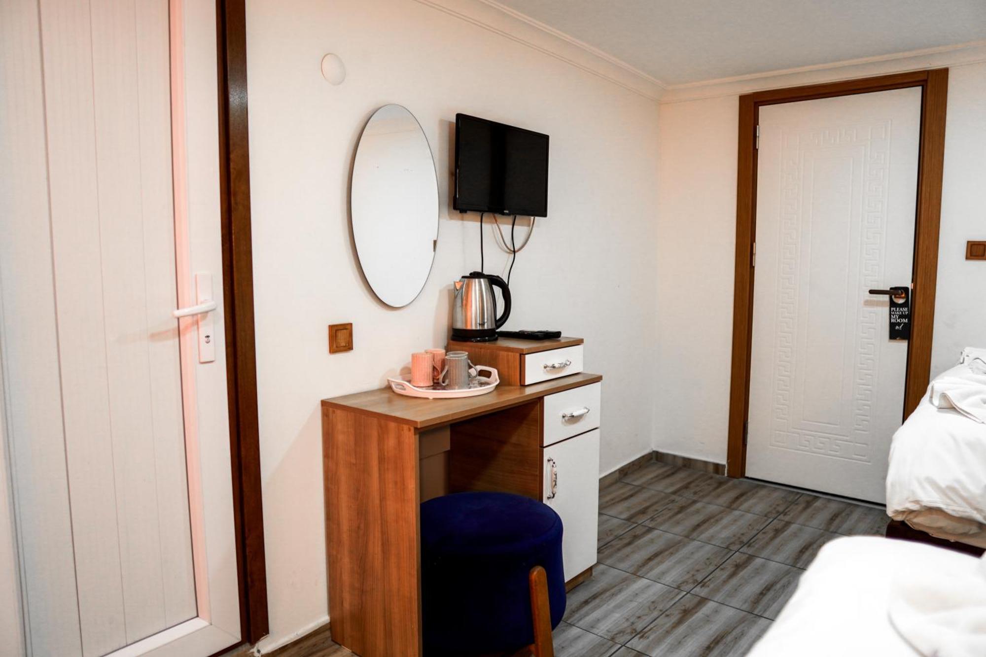 Laos Otel İstanbul