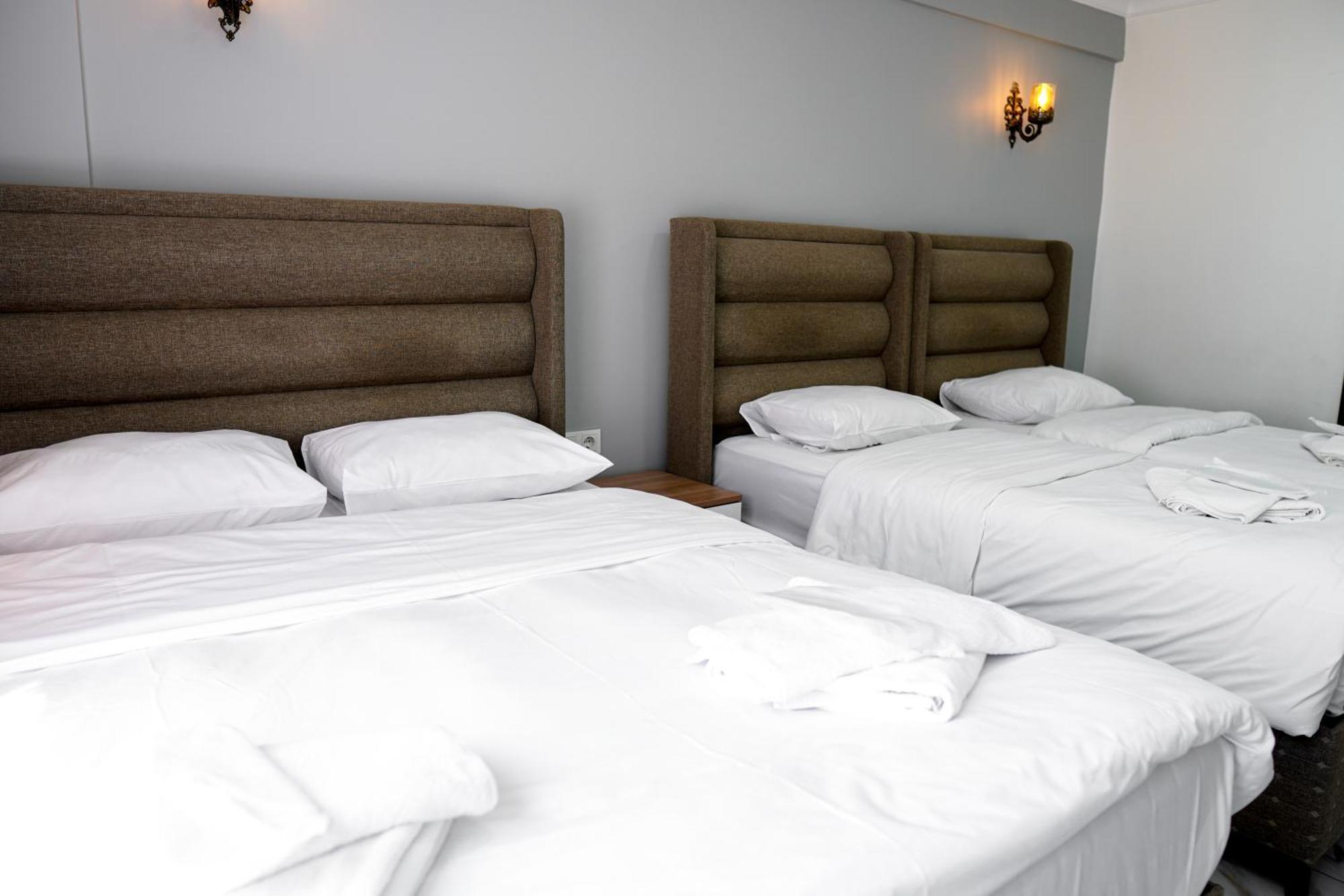 Laos Otel
