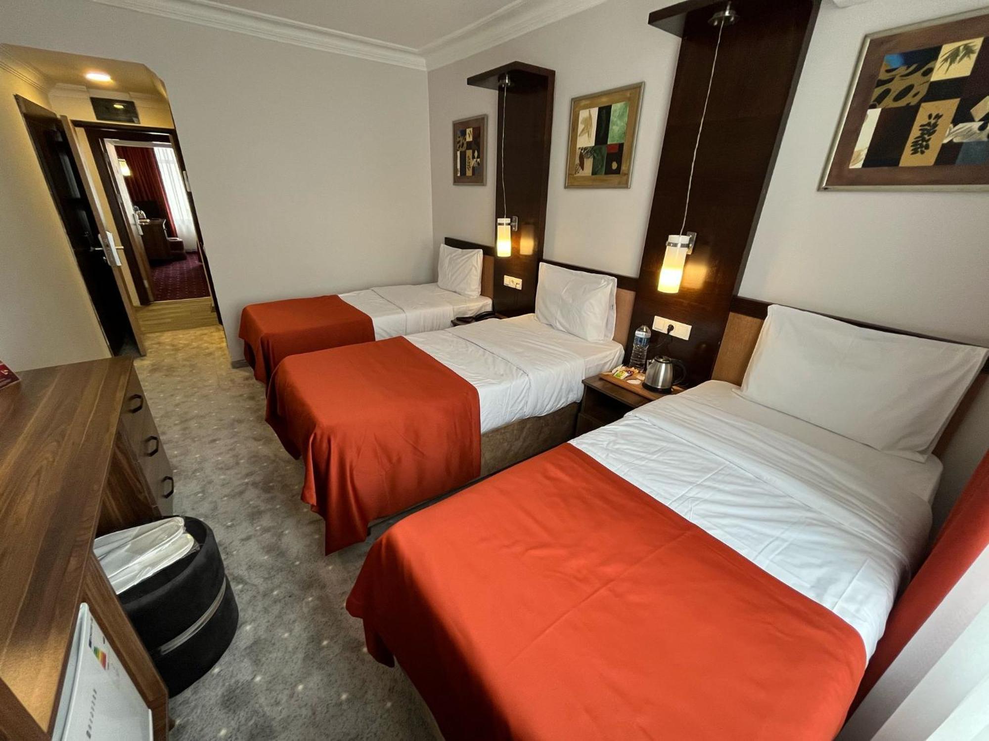 Topkapi Hotel 3*