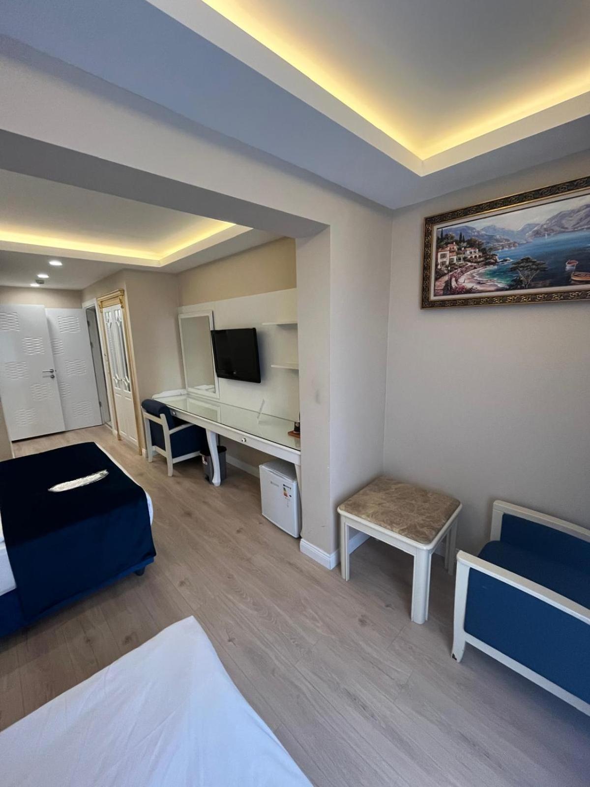 Hotel Barbarosa *