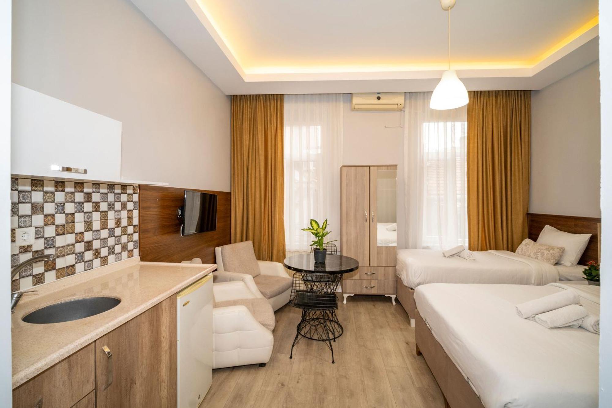 Aparthotel New Life Taksim