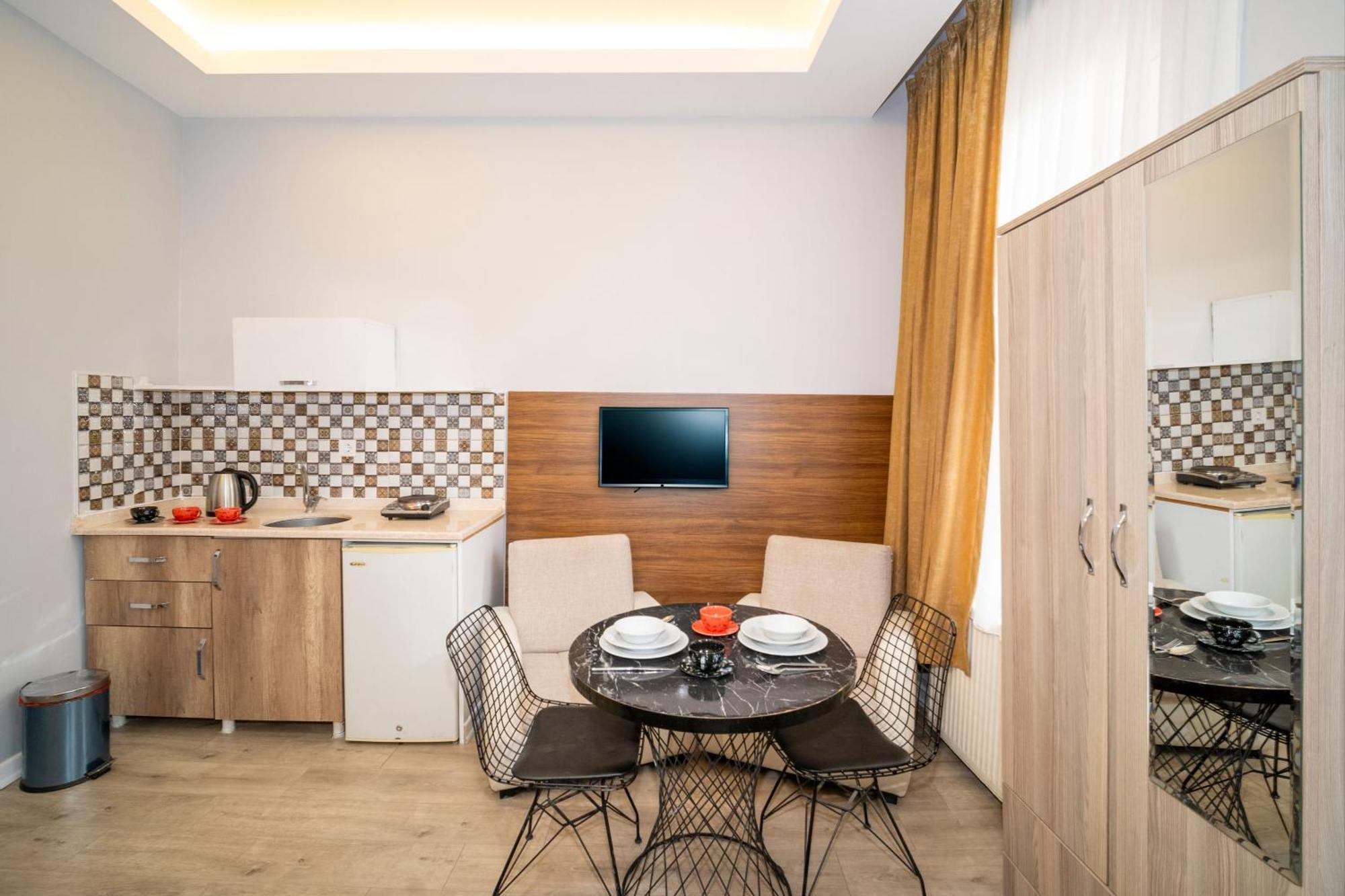Aparthotel New Life Taksim *