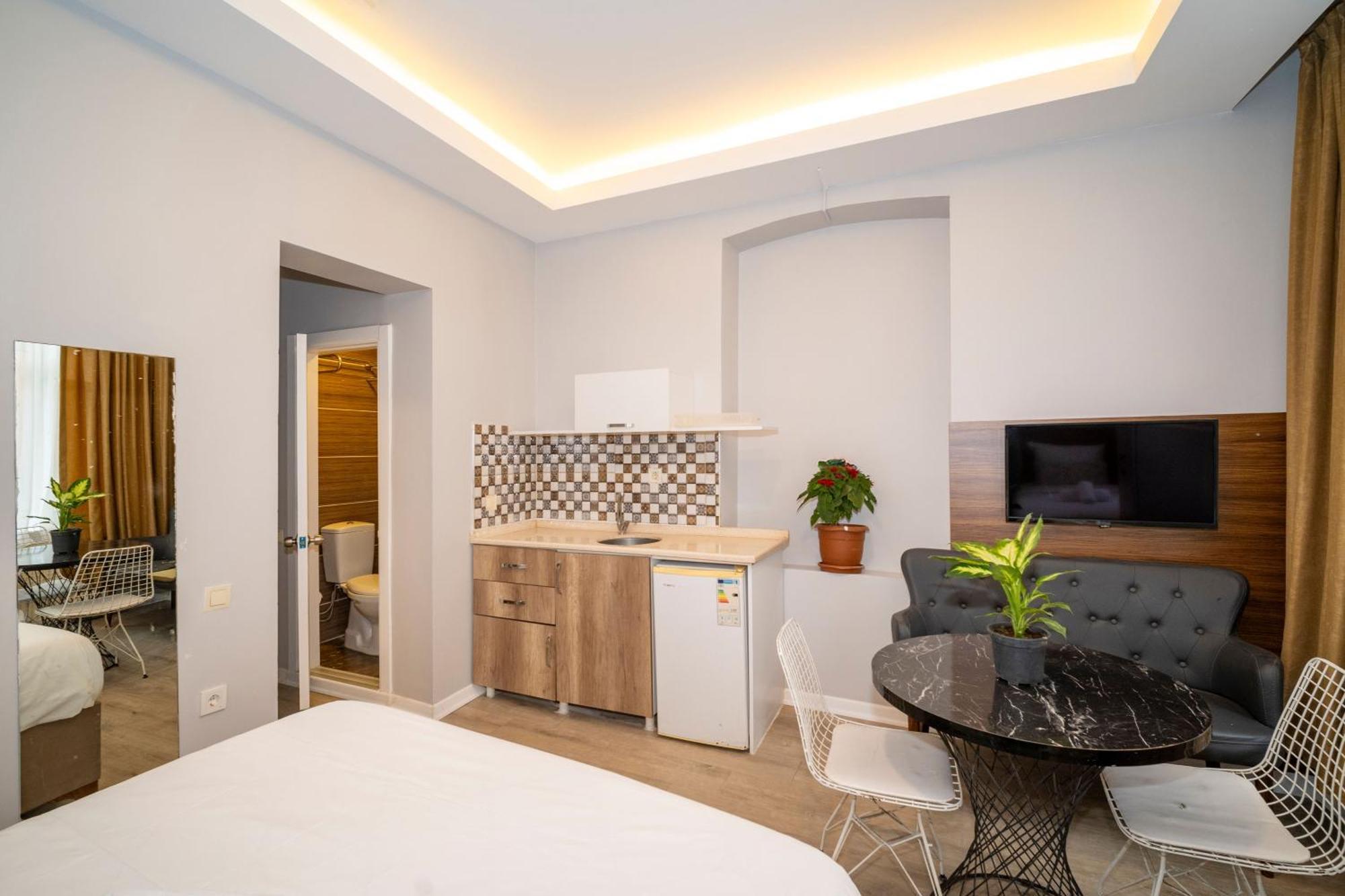 Aparthotel New Life Taksim