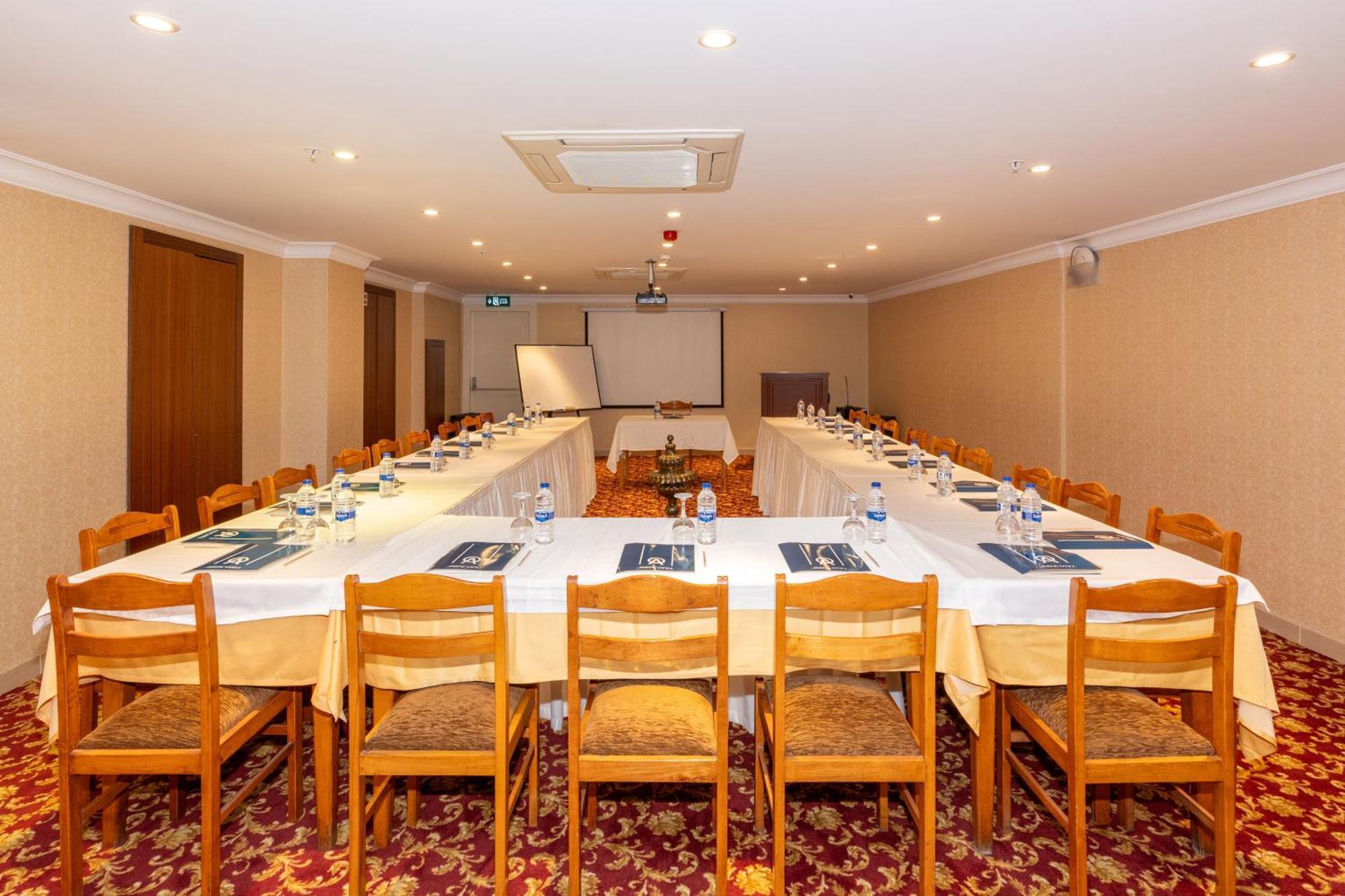 Askoc & Hotel 4*