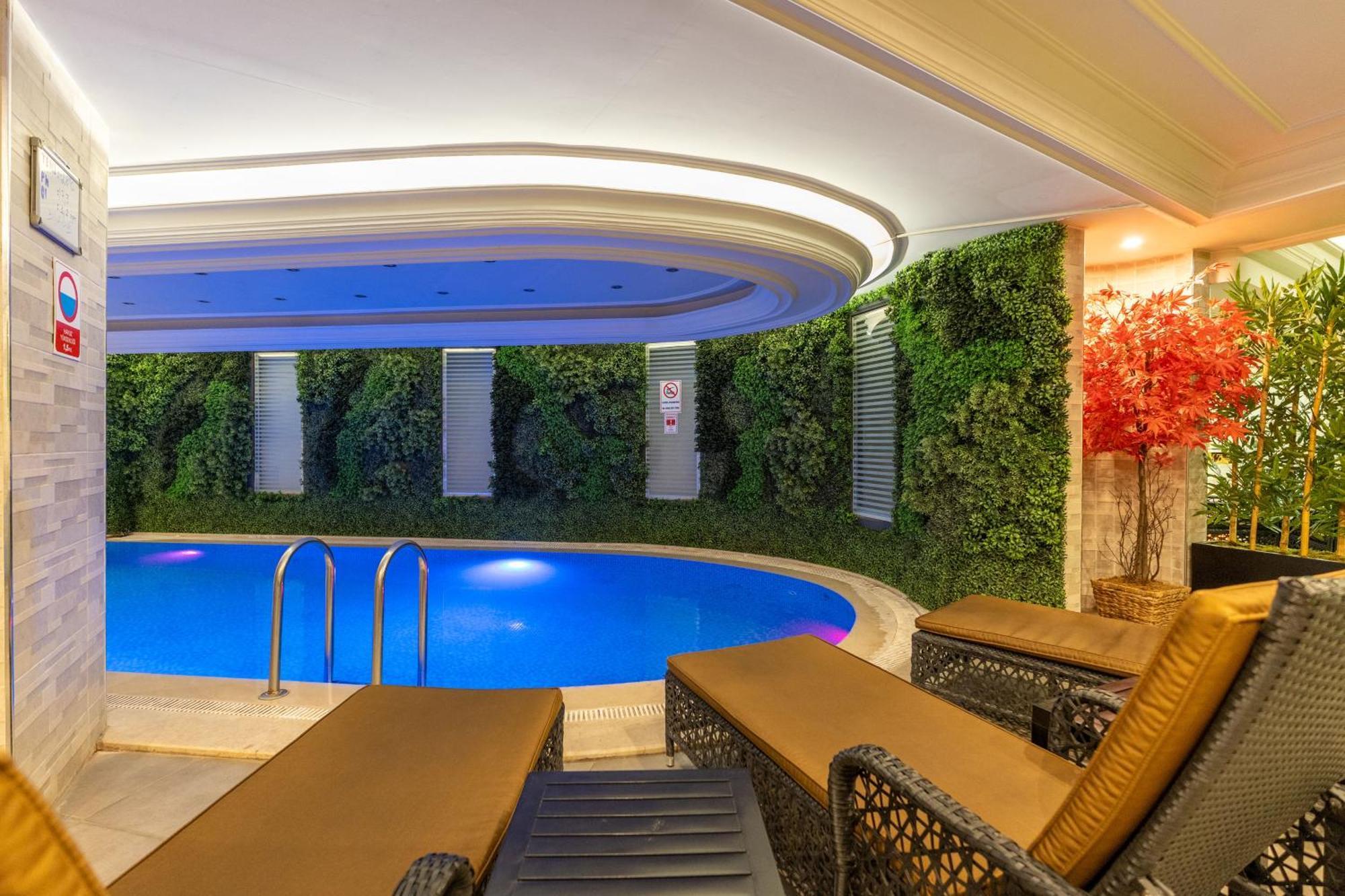 Askoc & Hotel 4*