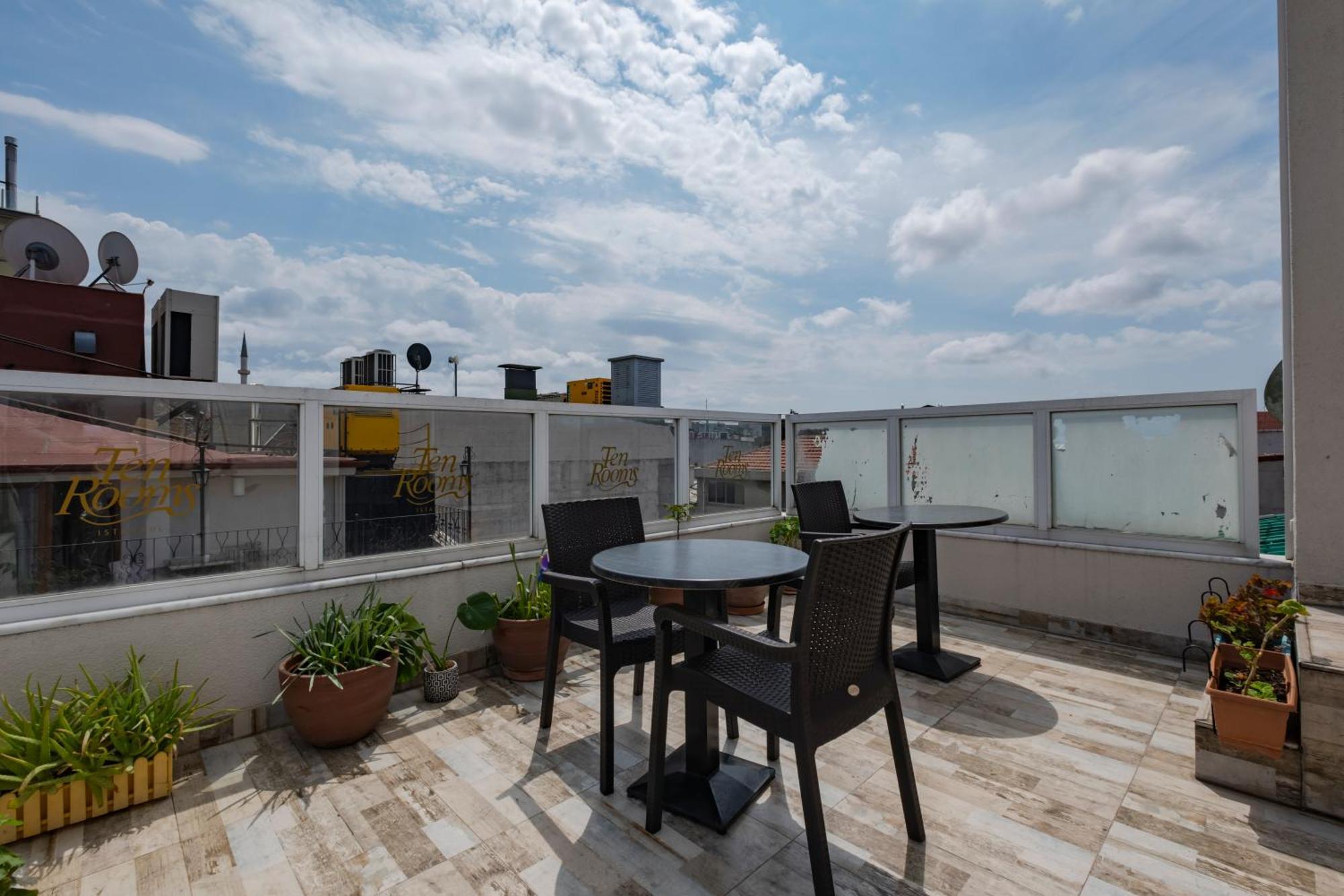 Otel (adults Only)