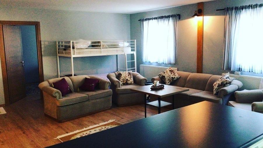 Rahat Bahceli Polonezkoeyde Butik Evimiz Istanbul