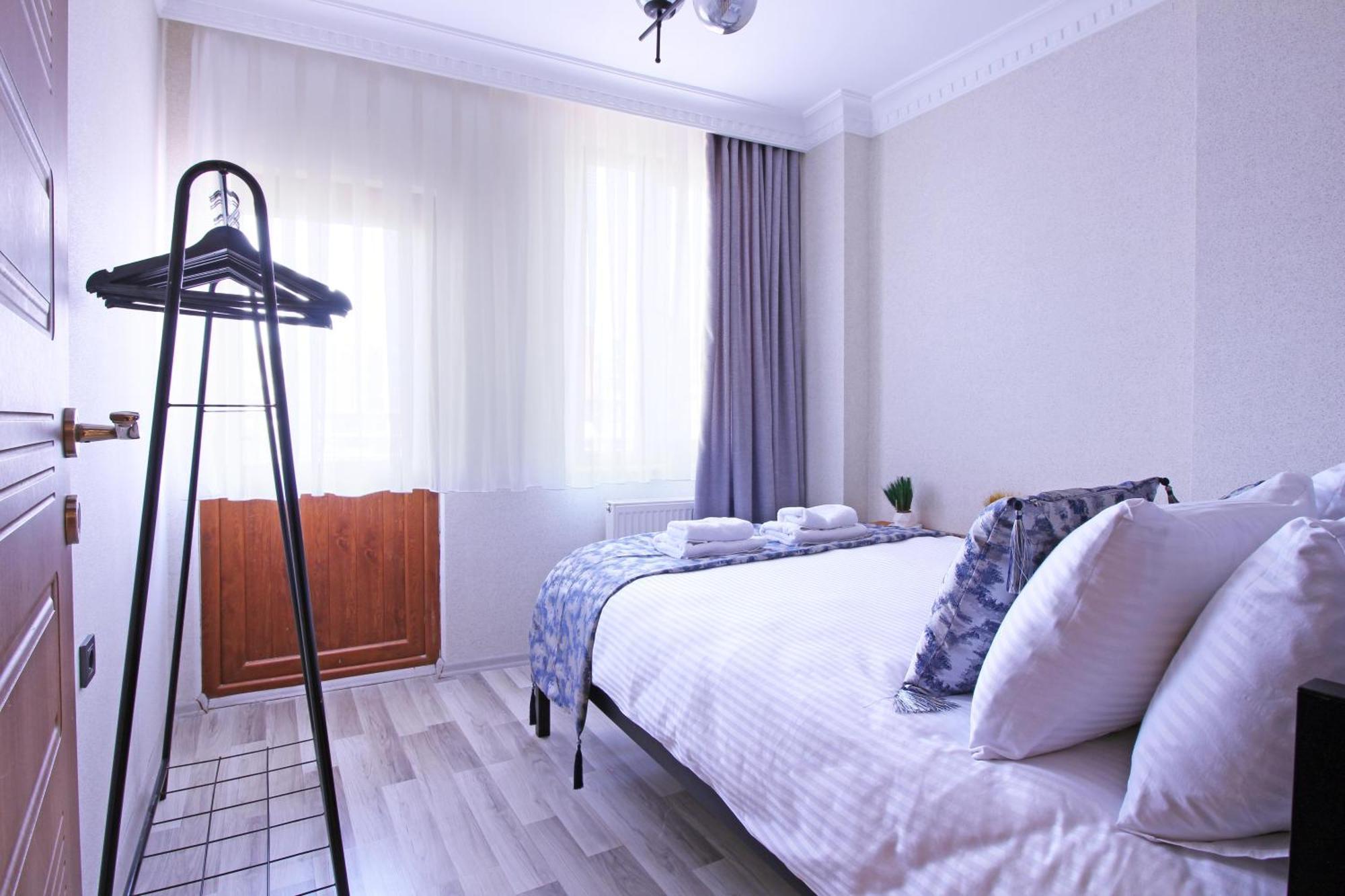 Excellent Pierre Loti Apartment
