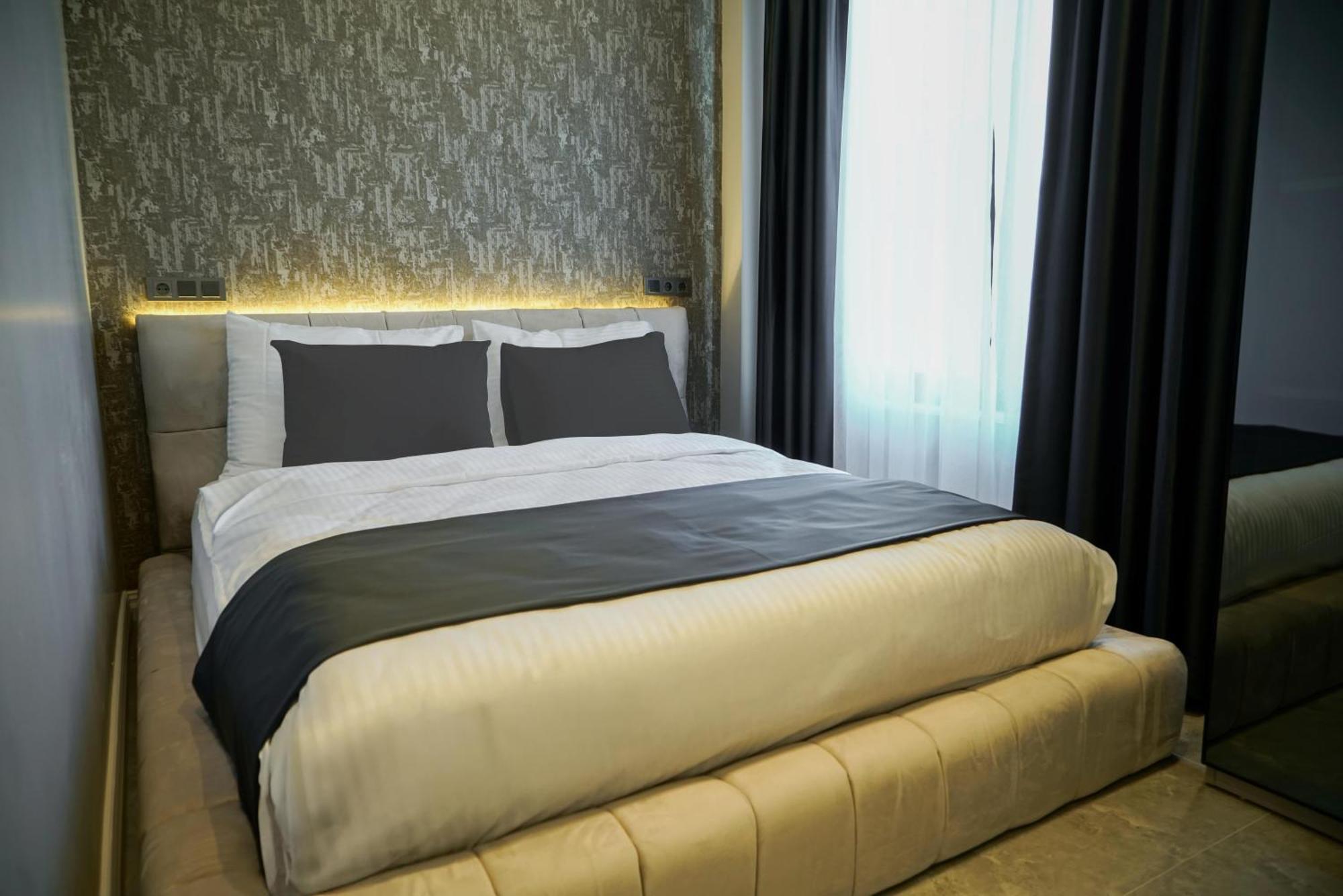 Four Views & Aparthotel *
