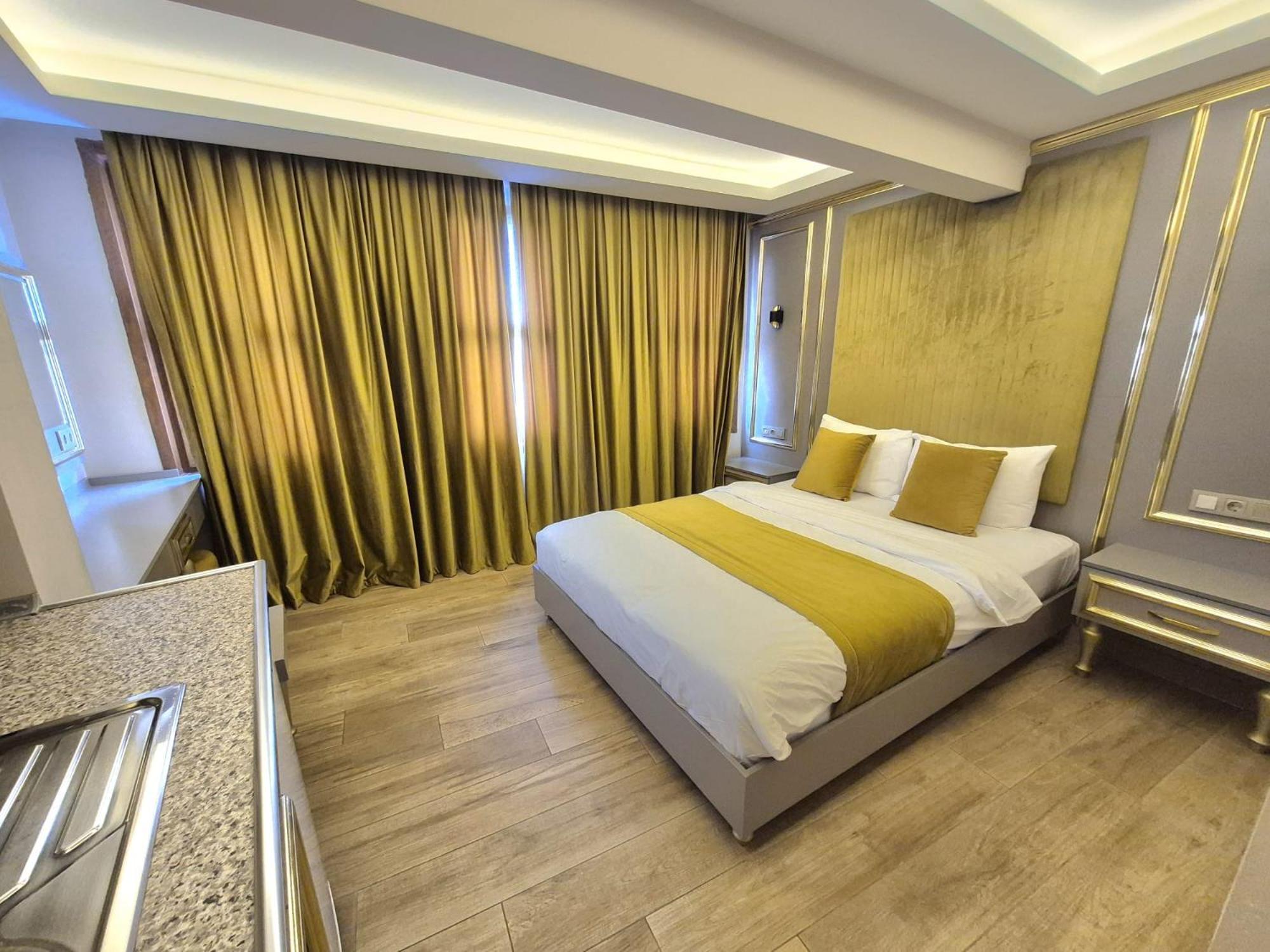 Taksim La Marino Aparthotel