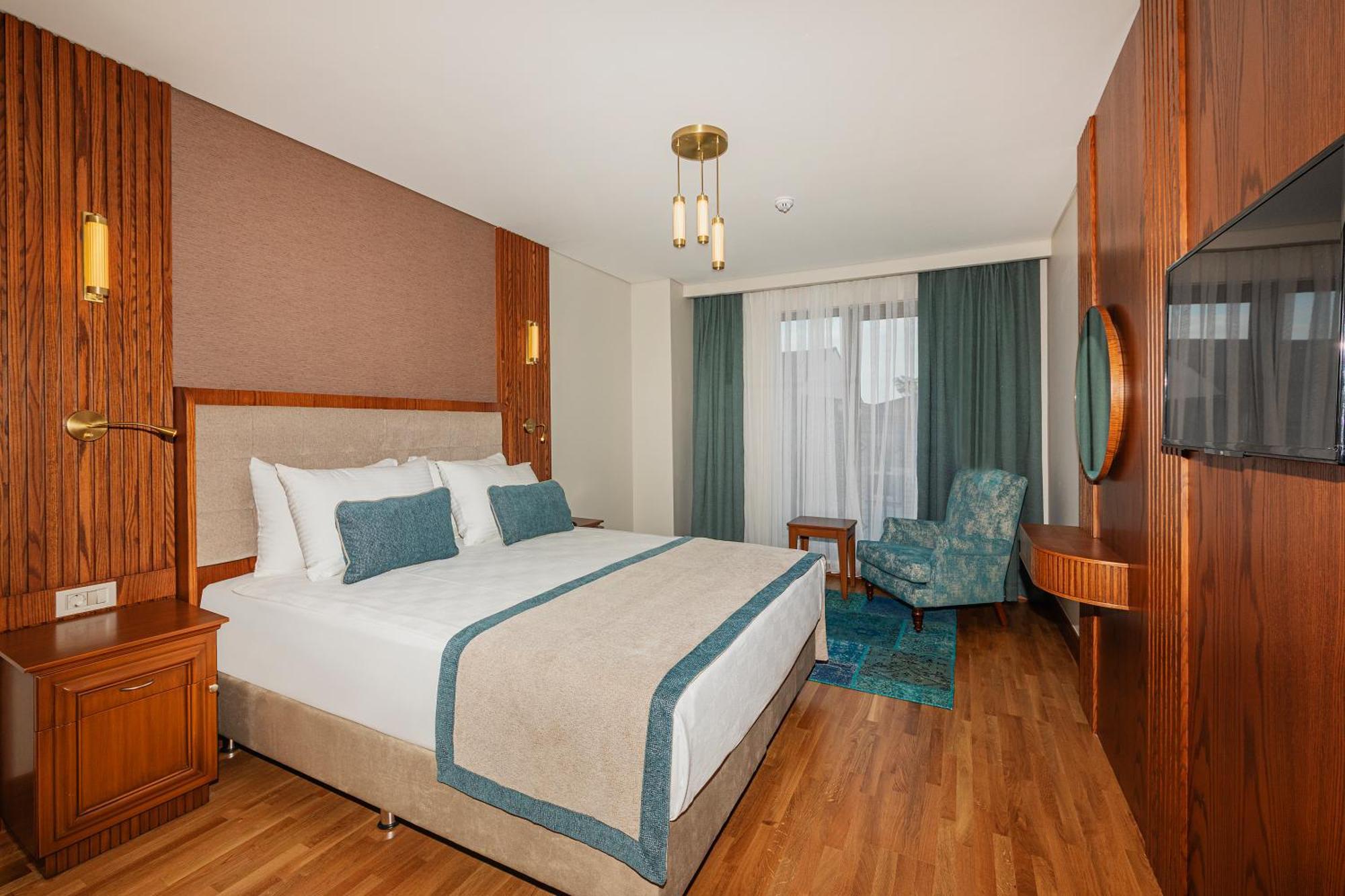 Hotel Triton Hotel