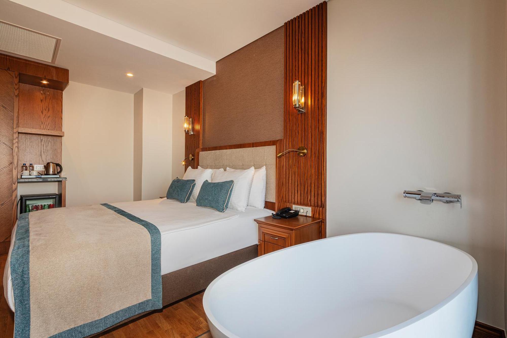 Triton Hotel 4* Istanbul