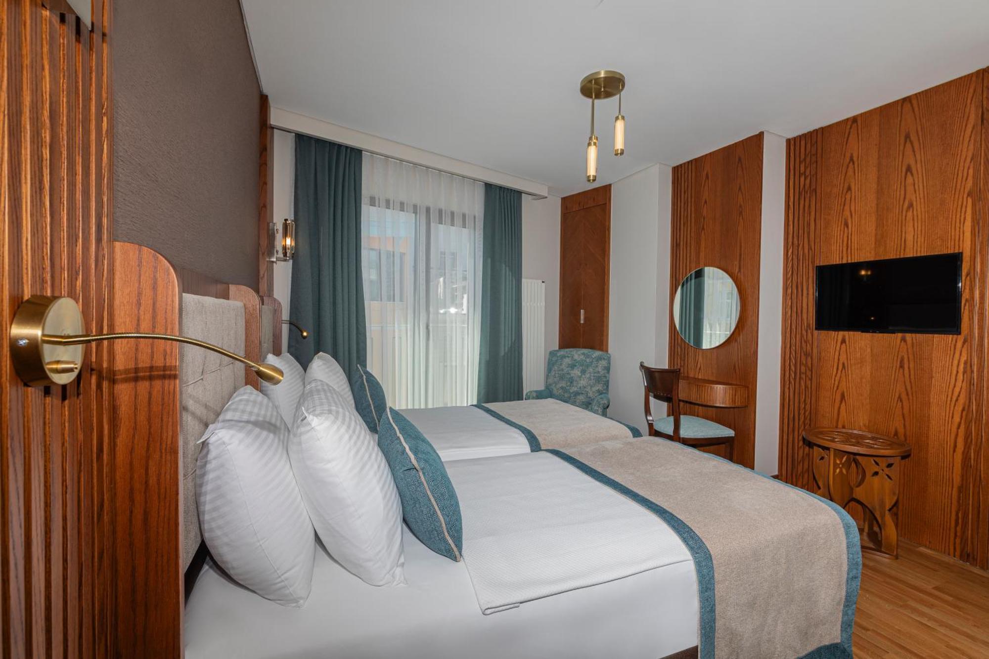 Triton Hotel Hotel
