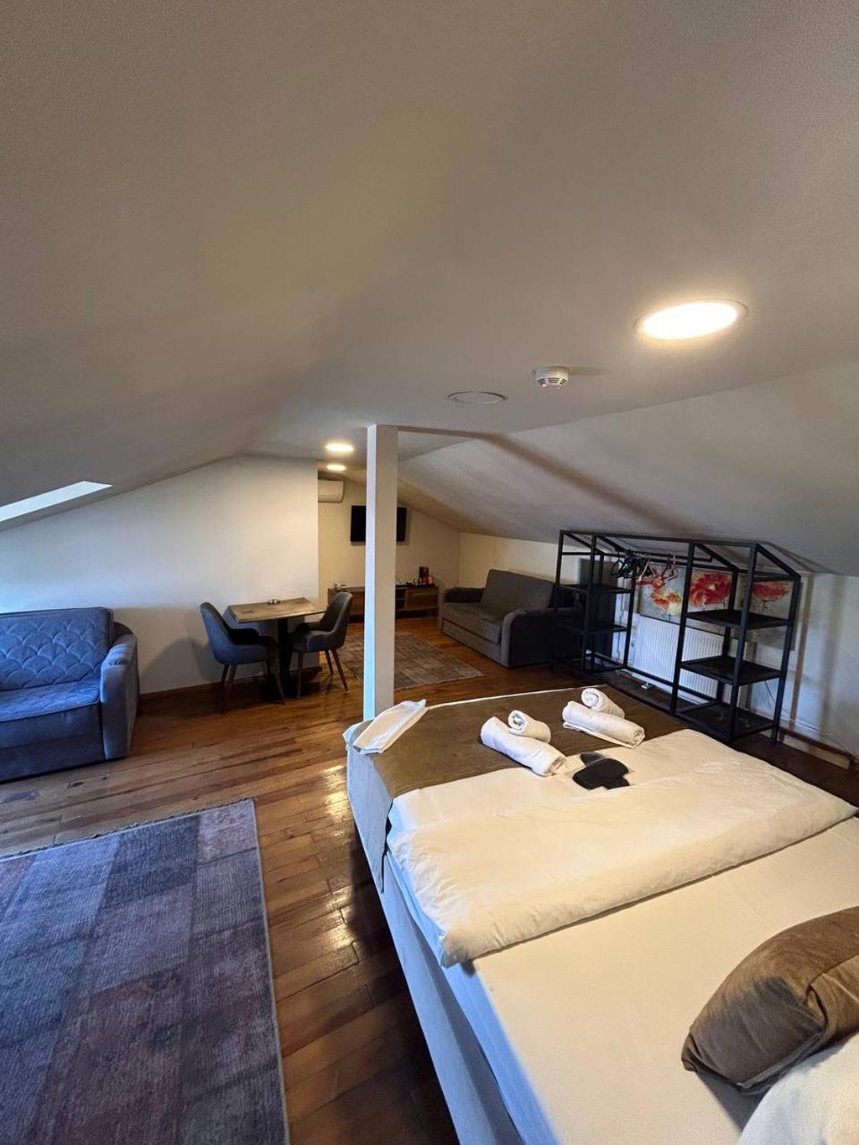 Hotel Gen 2*