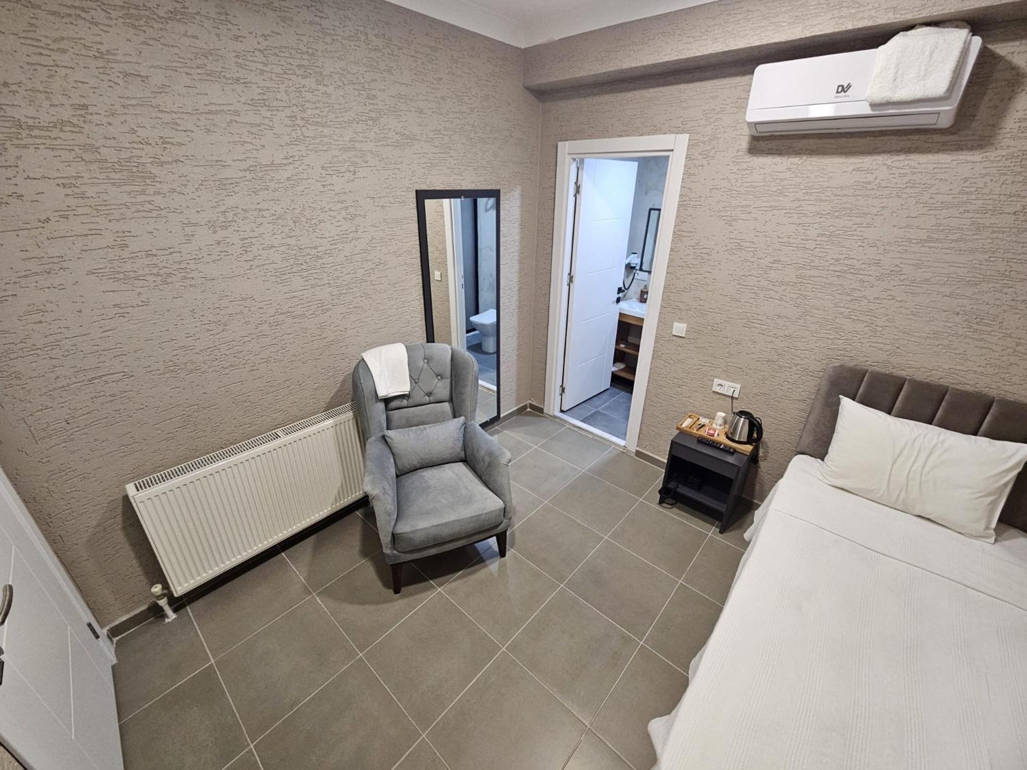 Ersa Hotel 3*