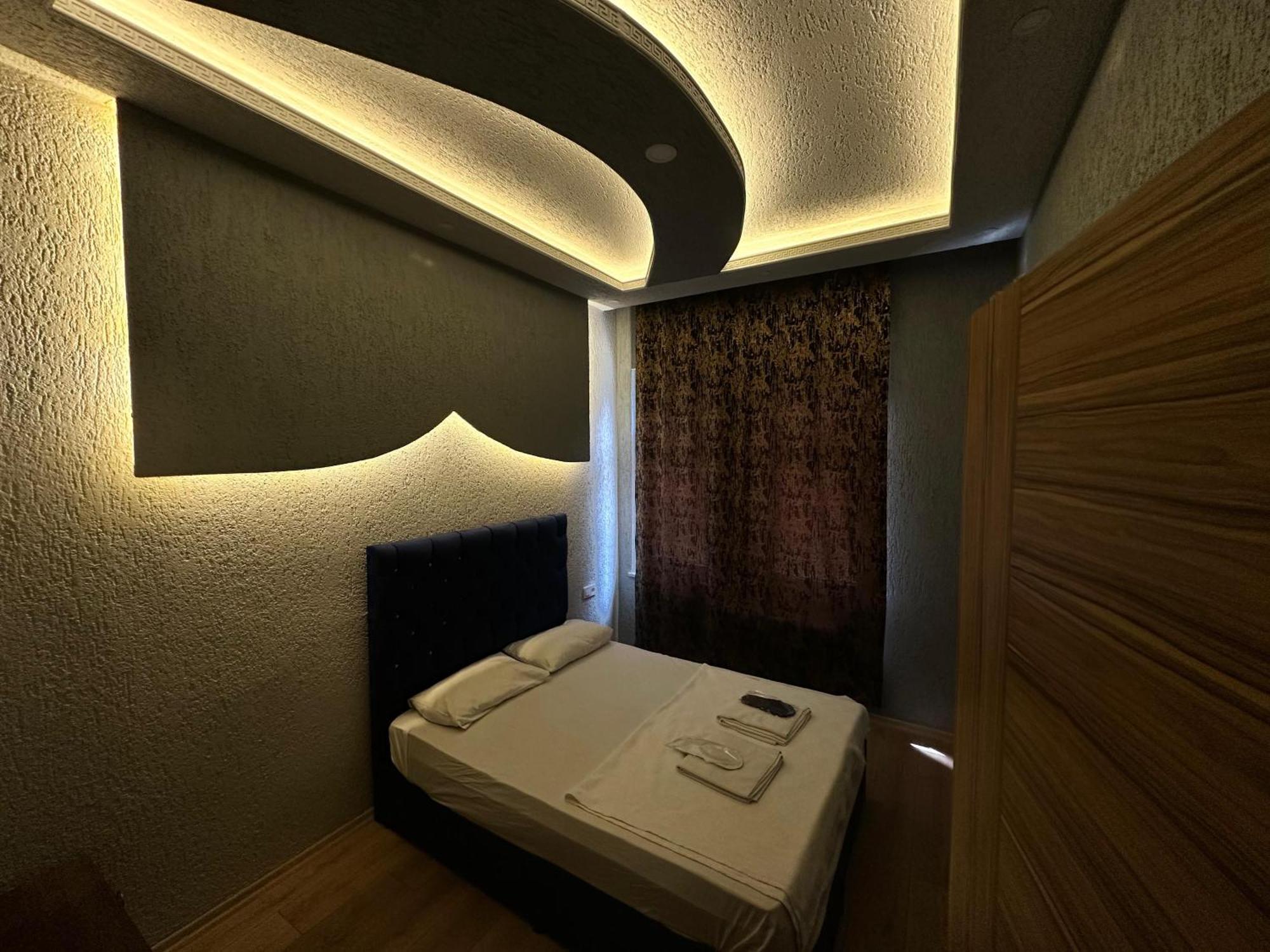 Vip Suit *