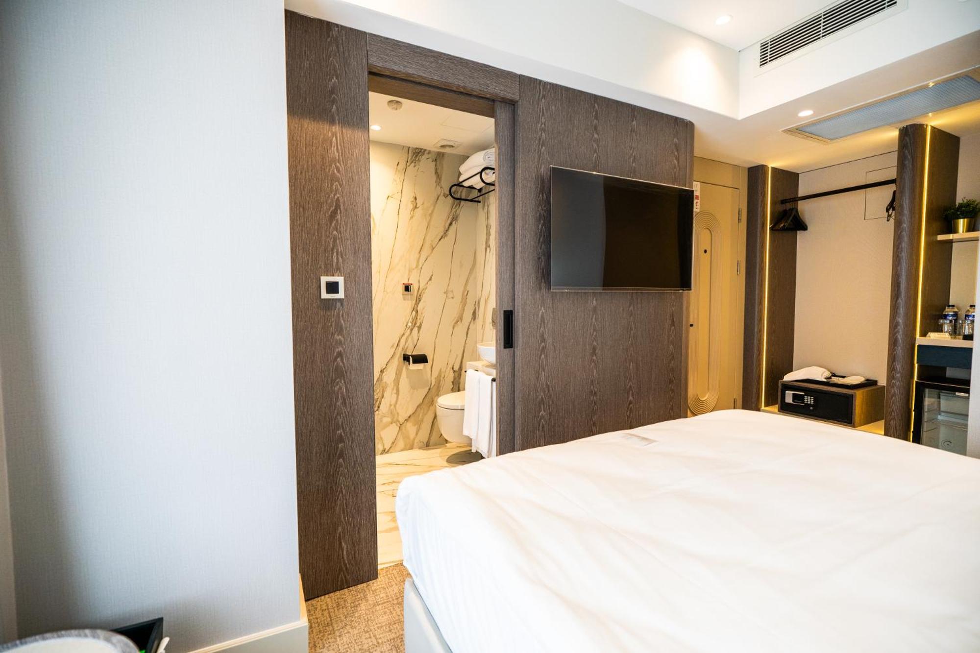 Lunet Old Hotel