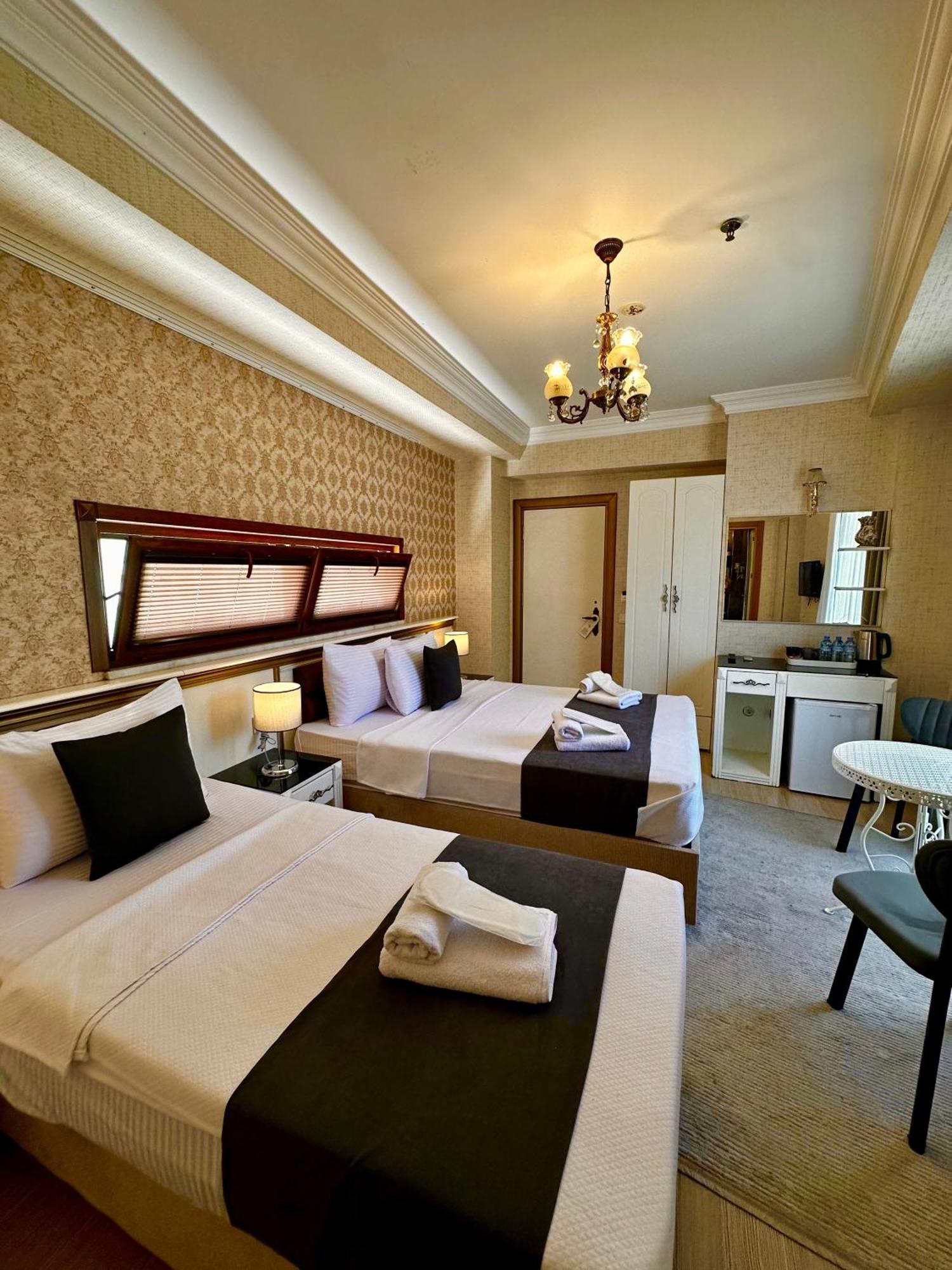 Lelll Hagia Sofia Hotel *