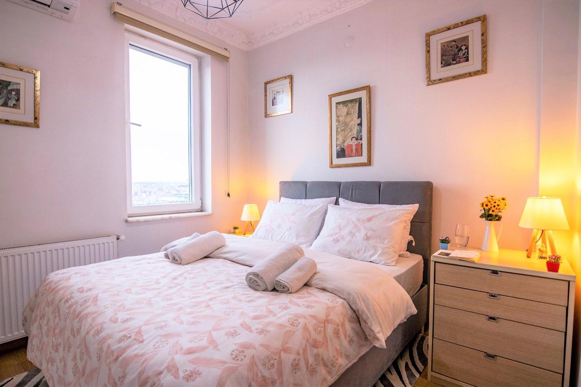 Taksim Roya -center Of The Apartment *