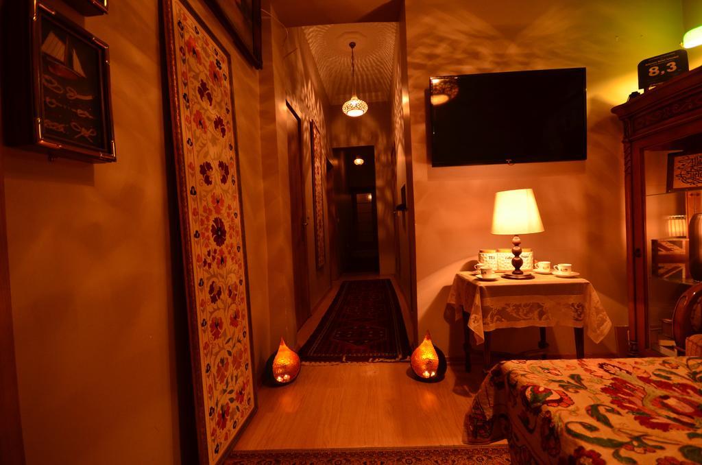 Hotel Subrosa