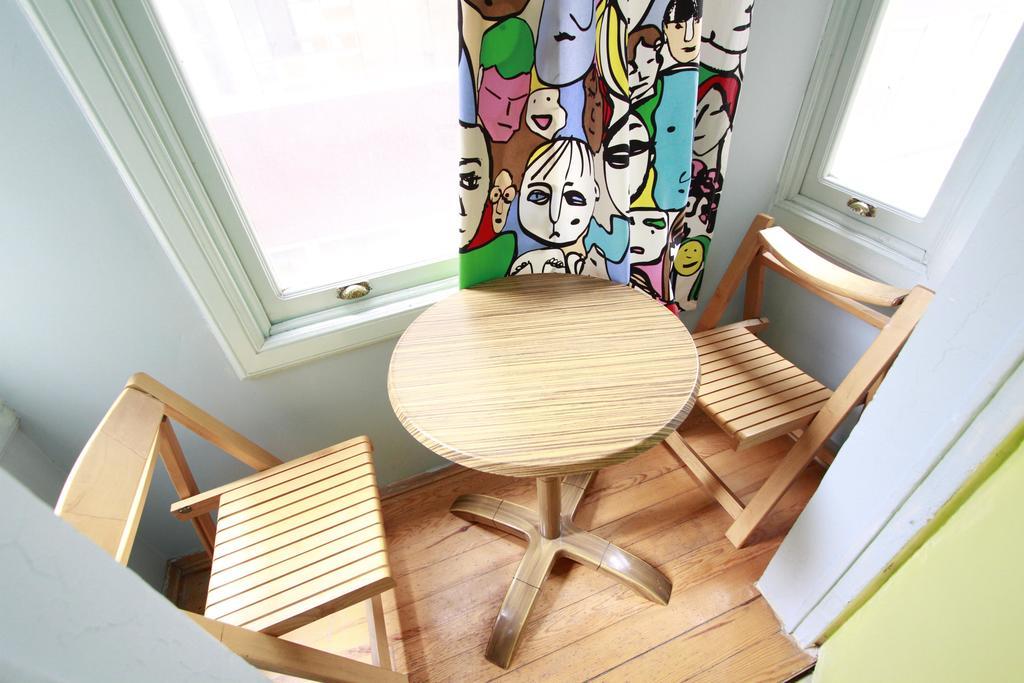 Hostel Galata West