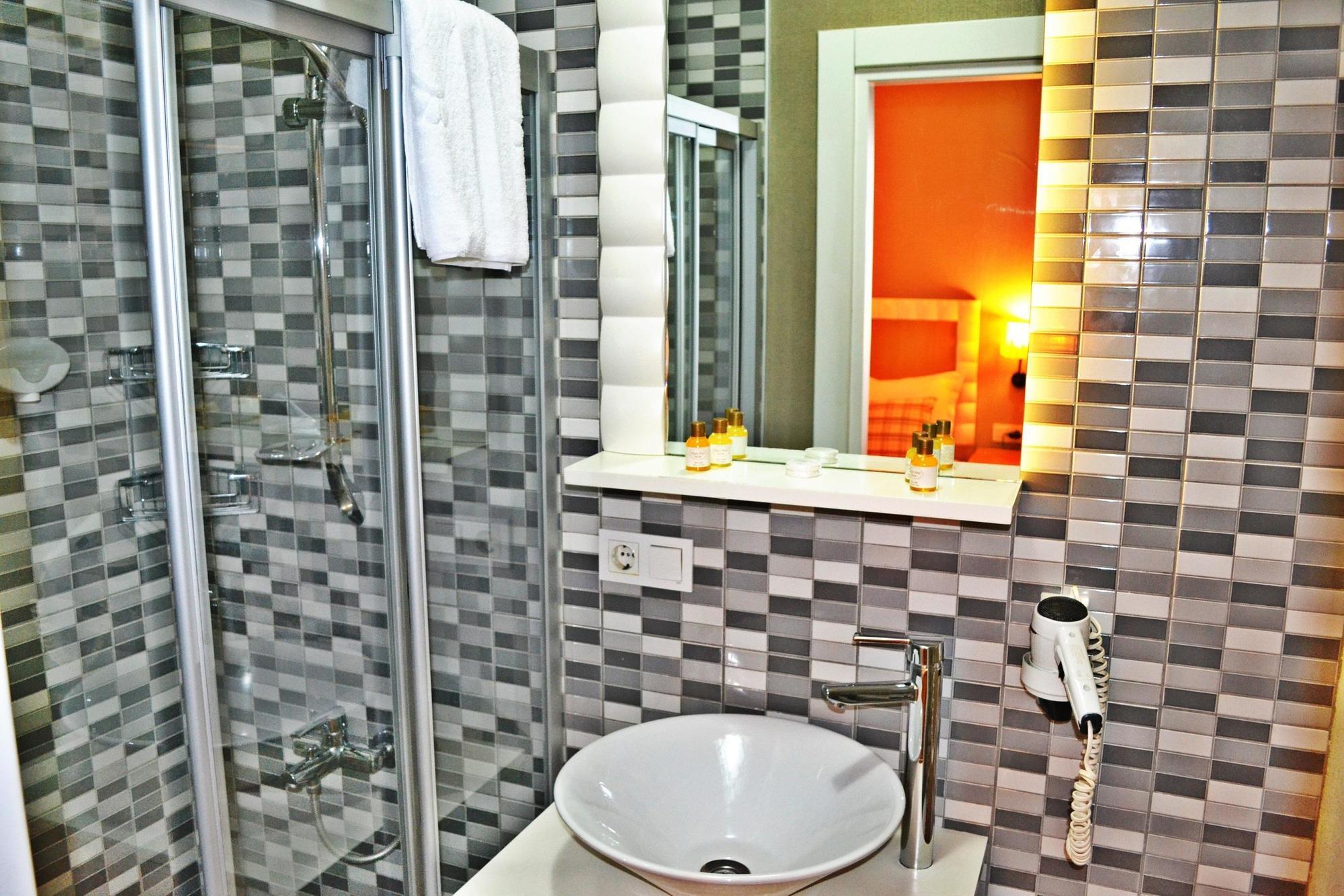 Hotel Alyon Istanbul