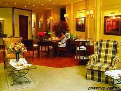 La Maison Hotel 3*