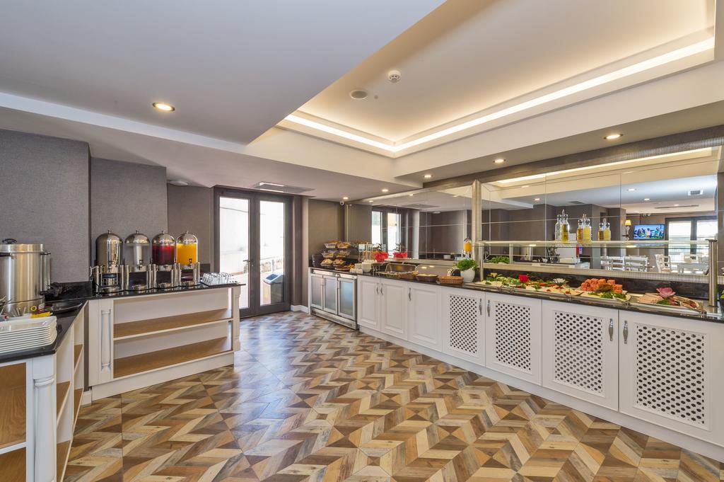Hanna Hotel 3*