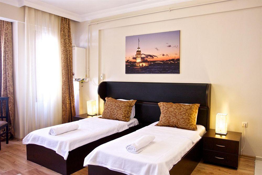 Adonis House Taksim 3*