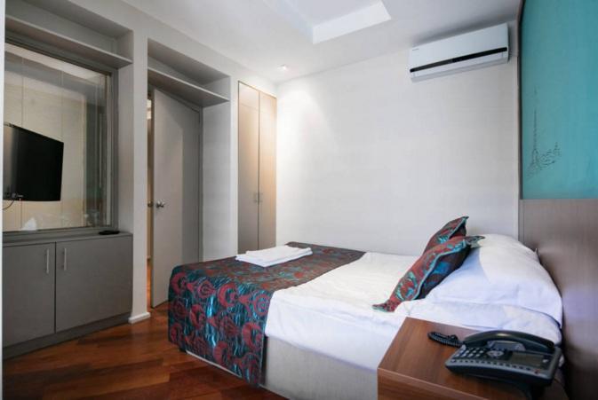 Pera Aparthotel 3*