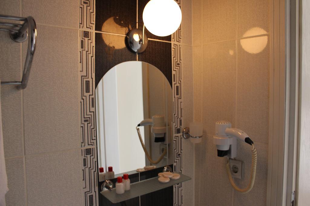 Galley Port Hotel