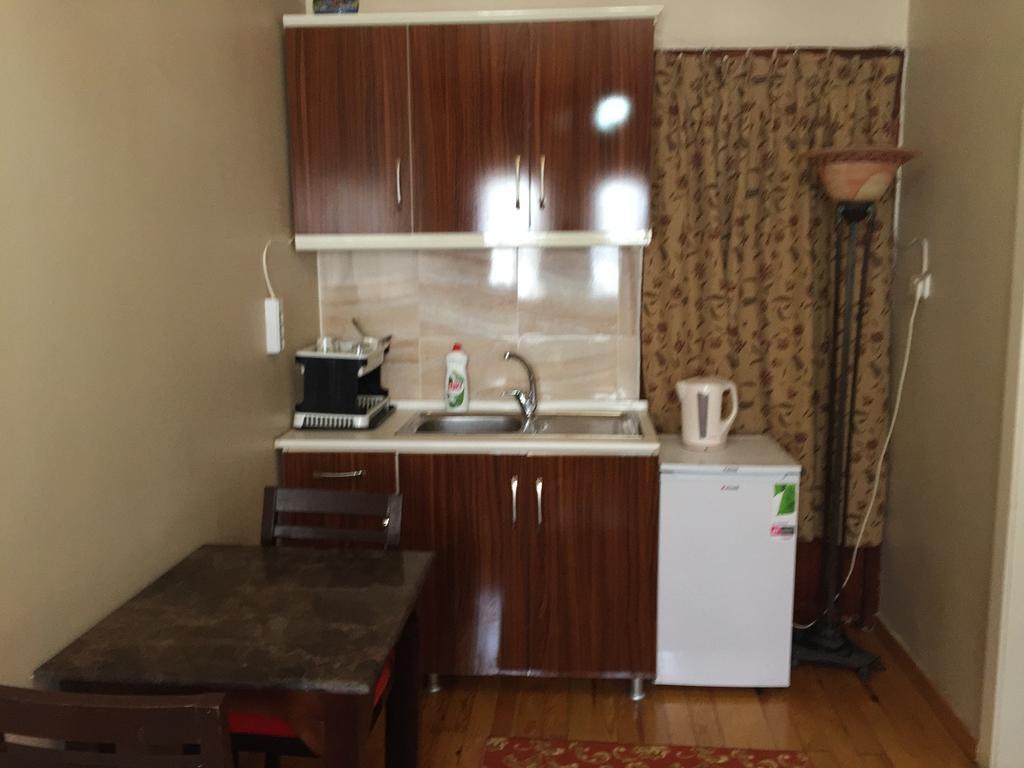 Aparthotel Lika Laleli 2*