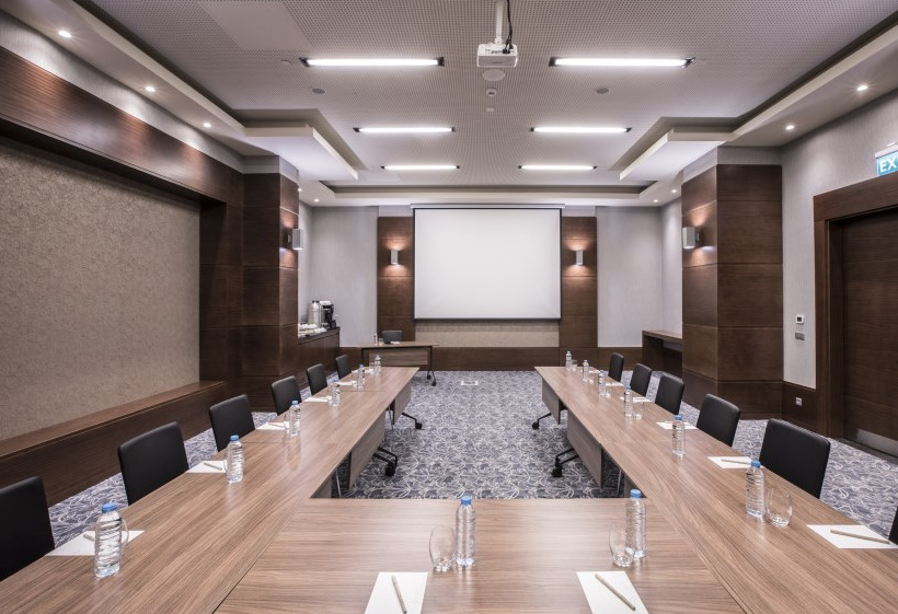 Hotel Delta By Marriott Levent